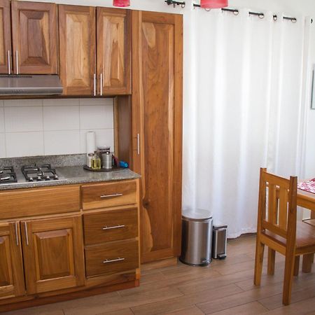 Chango'S Apartments โบกัสทาวน์ ภายนอก รูปภาพ