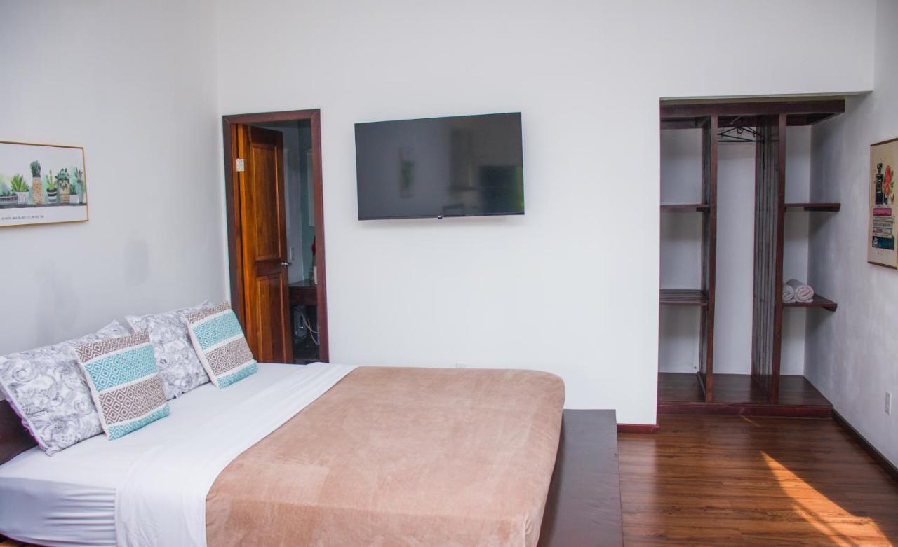 Chango'S Apartments โบกัสทาวน์ ภายนอก รูปภาพ