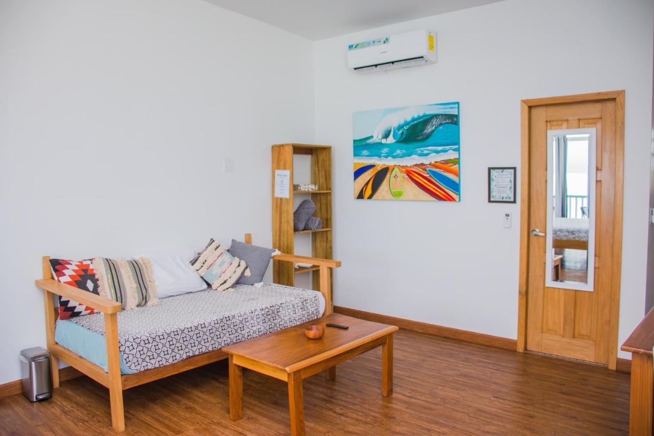 Chango'S Apartments โบกัสทาวน์ ภายนอก รูปภาพ