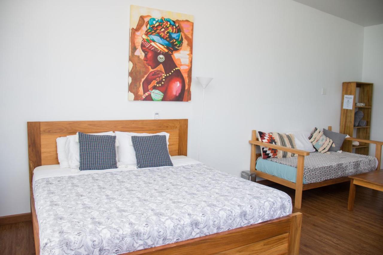 Chango'S Apartments โบกัสทาวน์ ภายนอก รูปภาพ