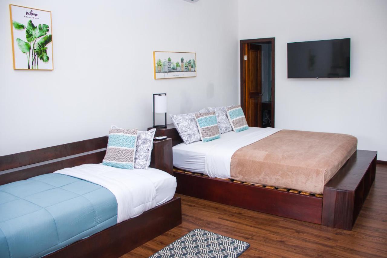 Chango'S Apartments โบกัสทาวน์ ภายนอก รูปภาพ