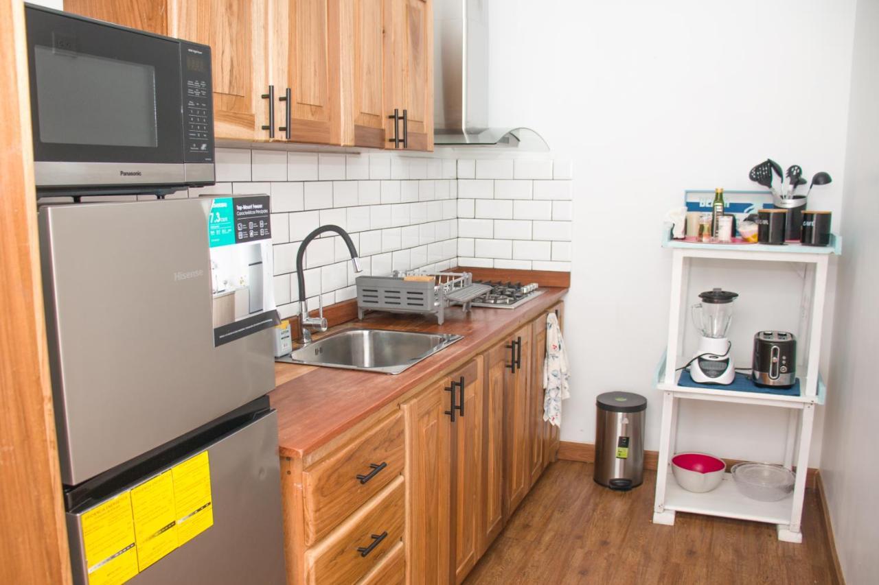 Chango'S Apartments โบกัสทาวน์ ภายนอก รูปภาพ