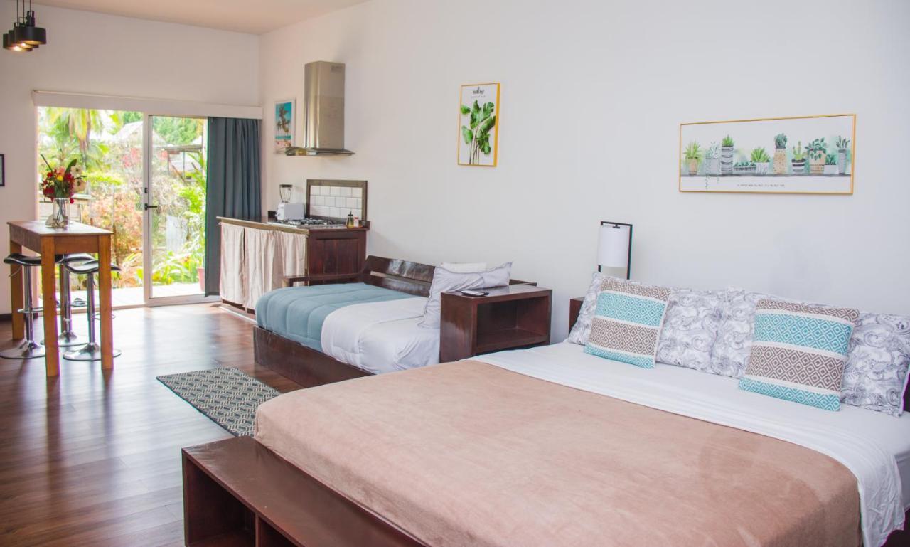 Chango'S Apartments โบกัสทาวน์ ภายนอก รูปภาพ