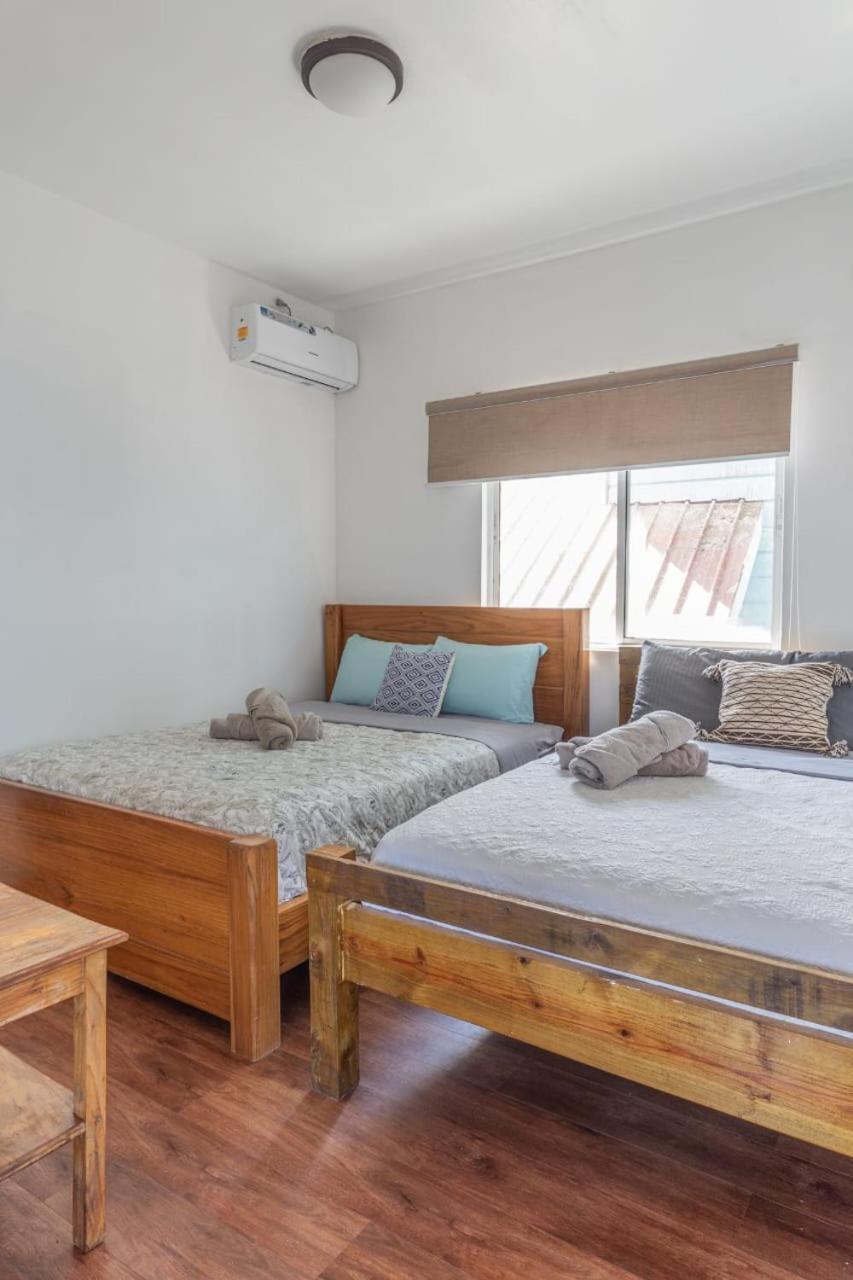 Chango'S Apartments โบกัสทาวน์ ภายนอก รูปภาพ